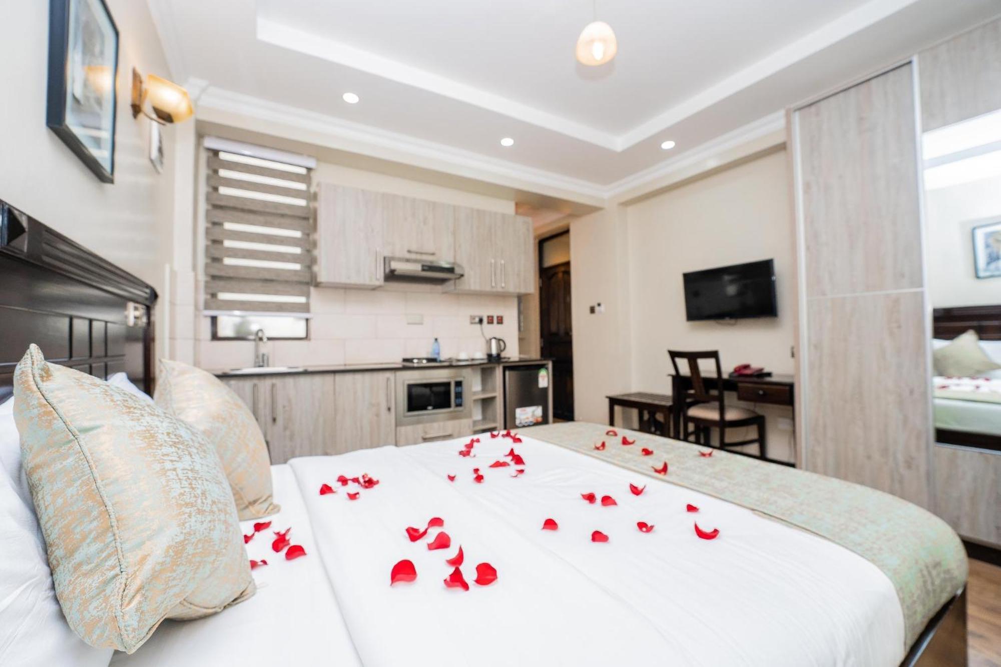 Hemak Suites 奈洛比 外观 照片
