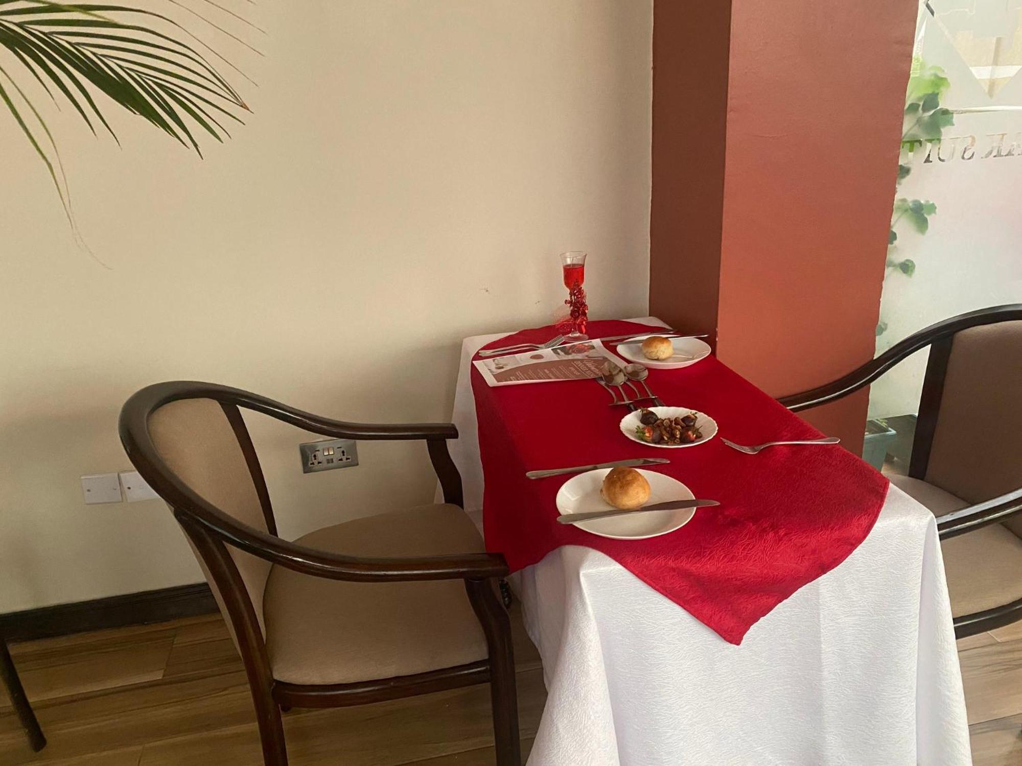 Hemak Suites 奈洛比 外观 照片