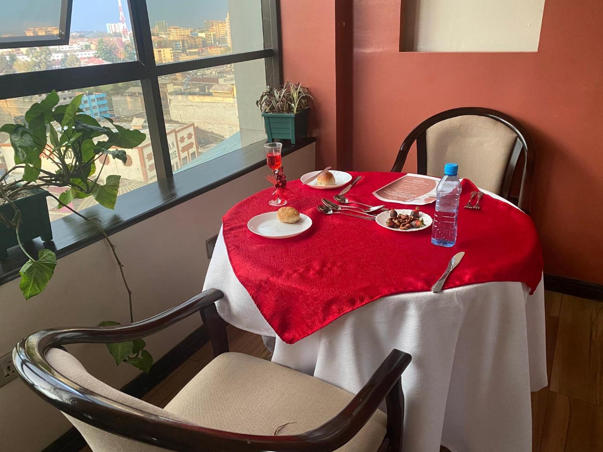 Hemak Suites 奈洛比 外观 照片
